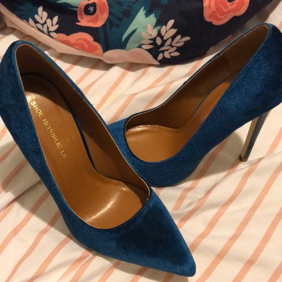 Blue pumps - Picture 3 of 3